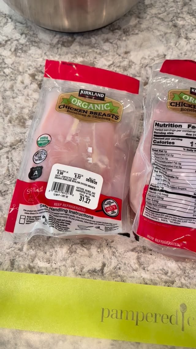 POV: You’re tired of paying grocery store prices for “convenience.”

Instead of buying pricey pre-cut chicken, grab chicken breasts in bulk and make your own cutlets in seconds. Same result. Less money. More meals. 💸🍗

This is one of my favorite grocery-saving hacks!

#savingmoney #stretchingmydollars #closeandcut #hack