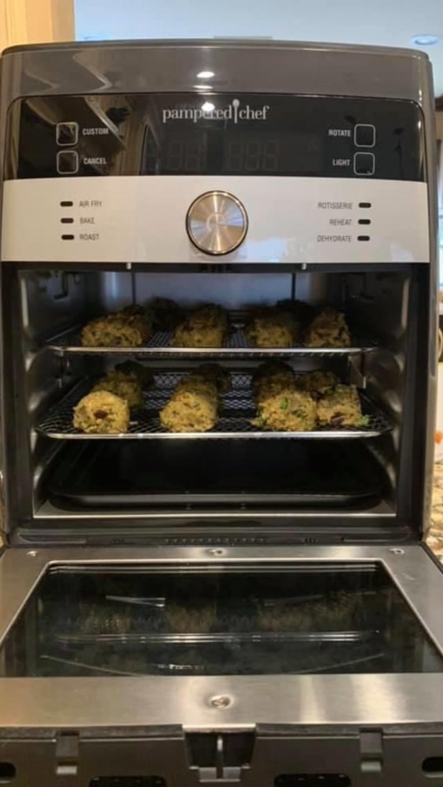 Are you sick of wondering what’s for dinner? You just need a one stop cooking machine! Our Air Fryer is back for a FLASH SALE! We have limited quantity and can only sell it while supplies last!! 

Want to get your hands on it before it’s gone? Comment FRY and I will get you the link.